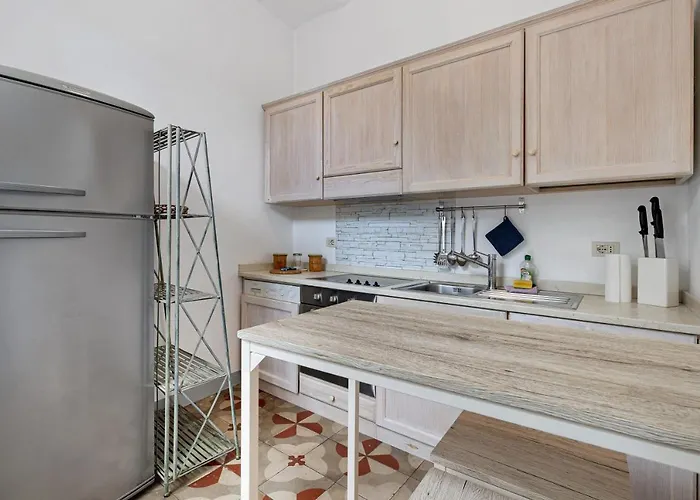 Apartment Quadrilocale Camelot *