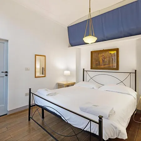 Quadrilocale Camelot * Finale Ligure