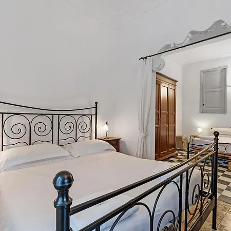 Apartment Quadrilocale Camelot *