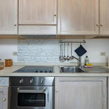 Apartamento Quadrilocale Camelot *