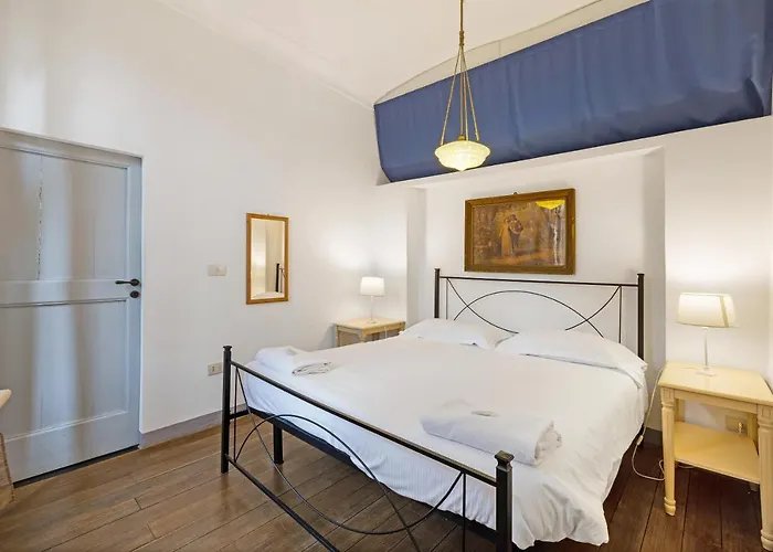 Quadrilocale Camelot * פינאלה ליגורה