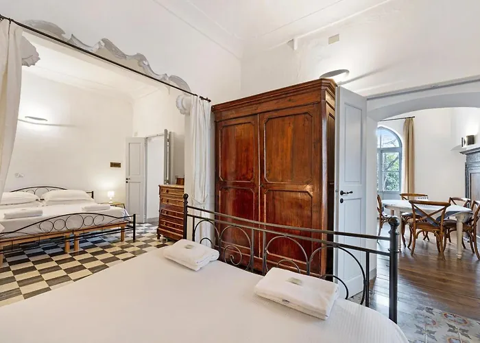 Quadrilocale Camelot פינאלה ליגורה